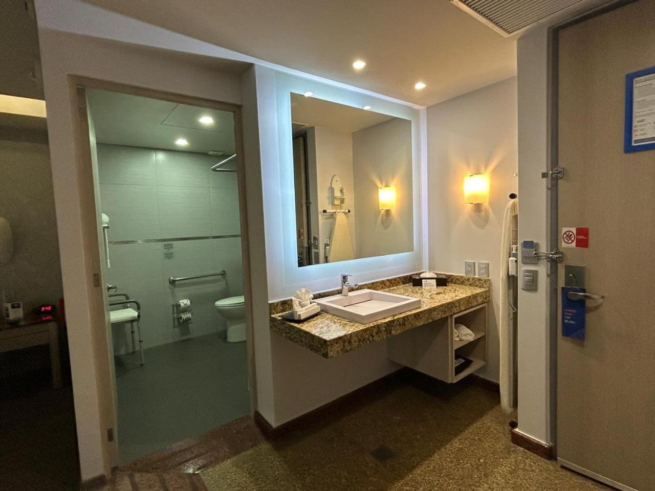 Holiday Inn Express Mexico- Toreo By Ihg Ngoại thất bức ảnh