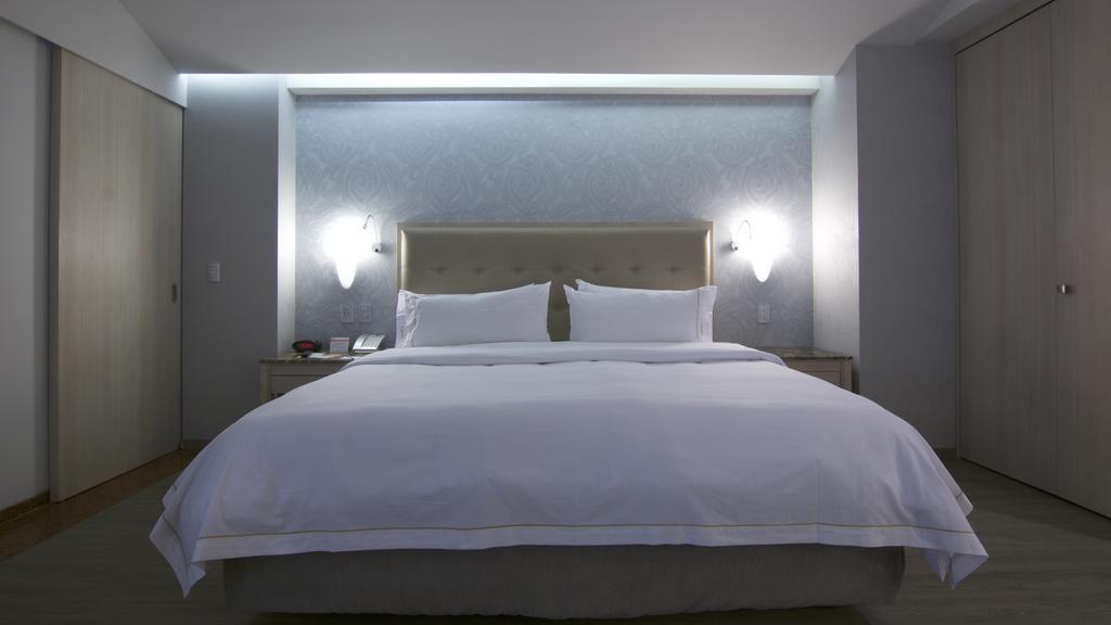 Holiday Inn Express Mexico- Toreo By Ihg Ngoại thất bức ảnh